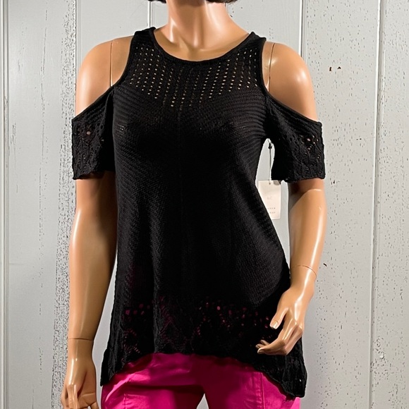 *NWT Lauren Conrad Women’s Black Crochet Cold Shoulder Top Sz XS - Picture 5 of 12